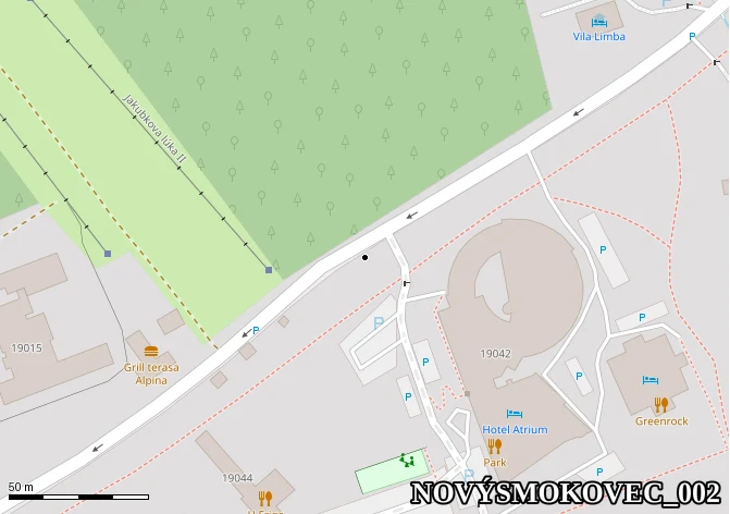 Za hotele Atrium nad parkovištěm u cesty